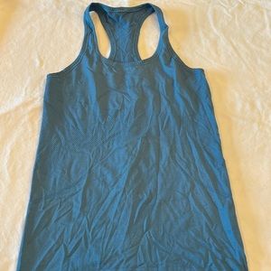 BLUE LULULEMON ATHLETICA SWIFTLY TECH RACERBACK TANK TOP SIZE 6